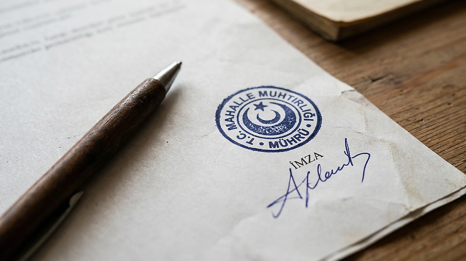 CMK 146/6 uyarınca muhtar ve kolluk imzalı infaz tutanağı detayı.