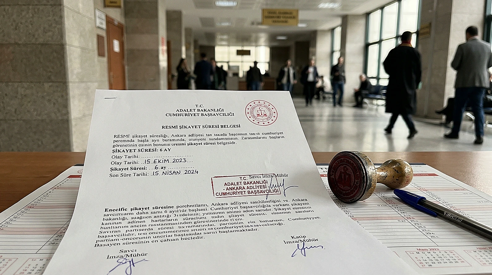 6 aylık hak düşürücü şikayet süresini temsil eden hukuki görsel.